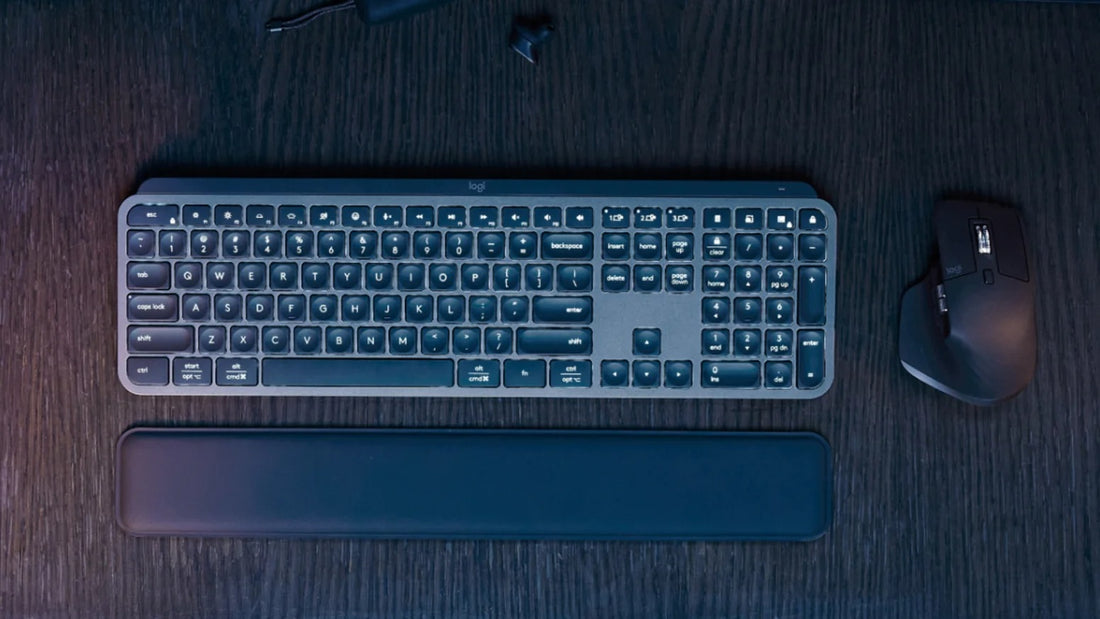 TECLADO LOGITECH MX KEYS S ILLUMINATED WIRELESS / BT BLACK SP (920-011561)